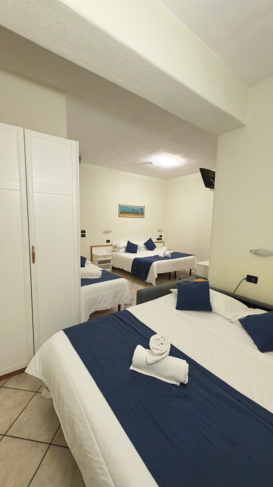 Immagine 4 della camera QUADRUPLE ROOM